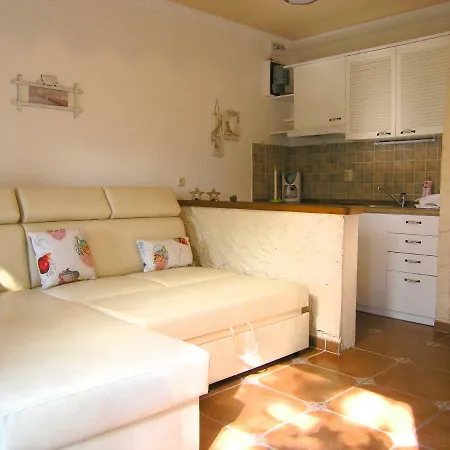 Apartment Damijan Krk Town Exterior photo